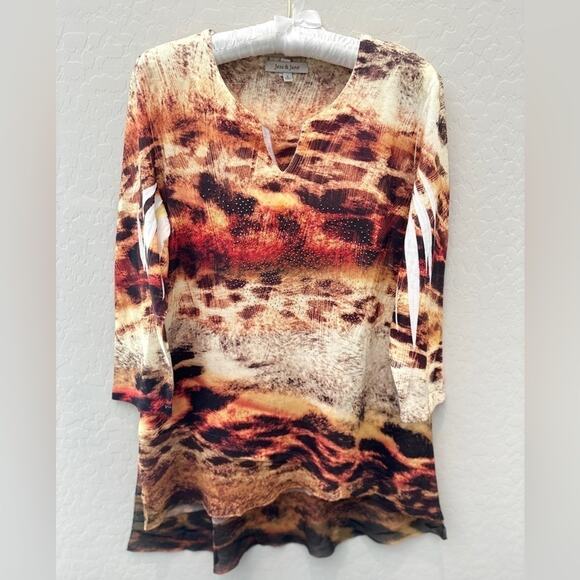 JESS & JANE | Animal Print Abstract Diamond Knit 3/4 Sleeve Top | Small - Picture 1 of 6
